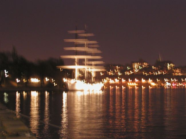 ストックホルムではこの帆船がユース。微妙に揺れてたけどなかなか良かった。