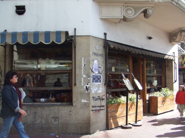 ランチに入ったカフェ。サンドイッチがとっても美味しかった☆