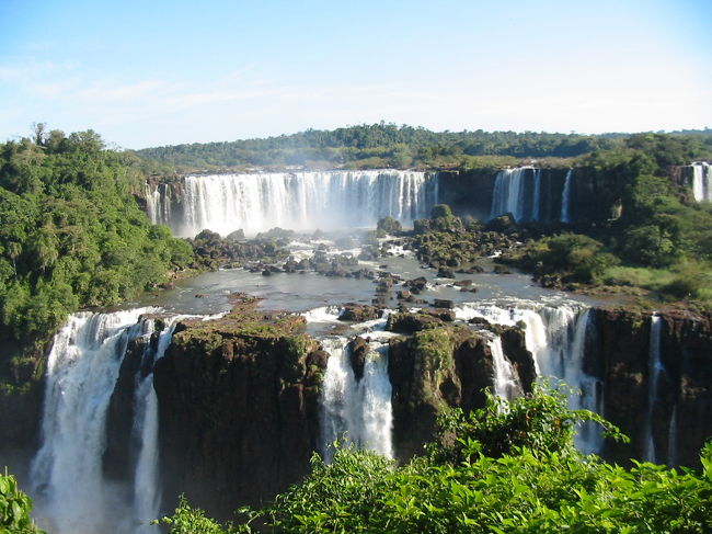 滝が近くなってきます。