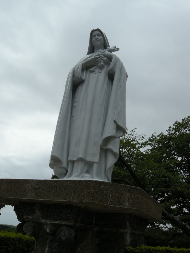 トラピスチヌ修道院にいたマリア様です。<br />本当にここは独特な雰囲気に包まれていました。<br />毎日、神に祈りを…†<br />なんて考えていたら・・・<br />私なら気がおかしくなるかも（笑）