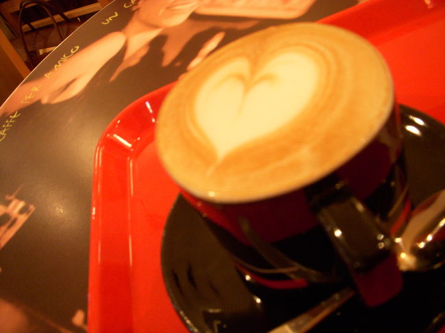 Tokyo/2008.04.09<br />Shibuya<br />Cafe