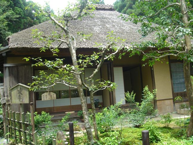 ここは大した建物も何もないですが、静かでのんびりしていて、しばらく建物を眺めていました。<br />