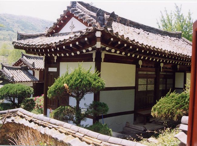 大きな建物ではありませんが、落ち着いた品格を感じました。秀吉に反旗を翻したいきさつも、一冊の本になりそうな題材です。