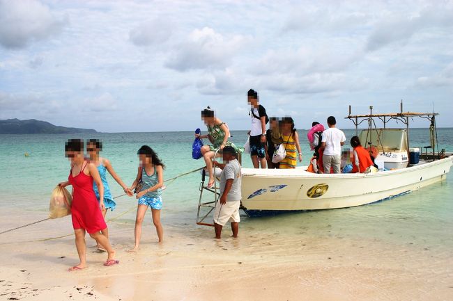 さあ、着きました〜〜<br />船はかなりのスピードを出して走っていたので<br />水しぶきがいっぱい入ってきます。<br />めちゃ、濡れますよ〜〜