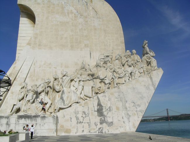 発見のモニュメント<br /><br />残念ながら、時間が過ぎていたため、展望台に上ることはできなかった。