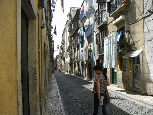 （洗濯物って、どこにでも干せるんだなぁ〜）<br />