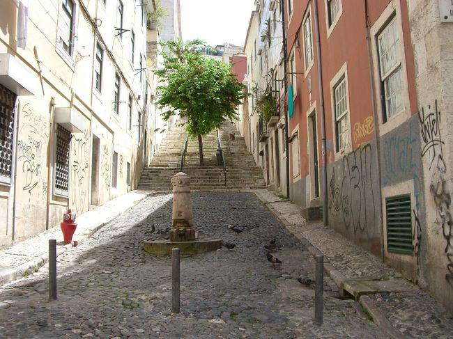 でも、昼間はひっそり