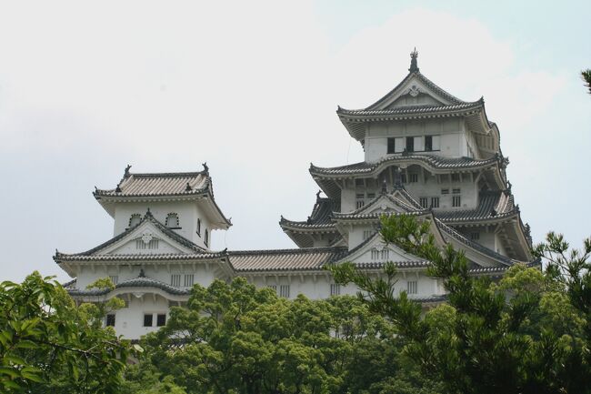2008夏、世界遺産の姫路城(3/5):西の丸、百間廊下、千姫と勝姫 2008夏、世界遺産の姫路城(3/5):西の丸、百間廊下、千姫と勝姫