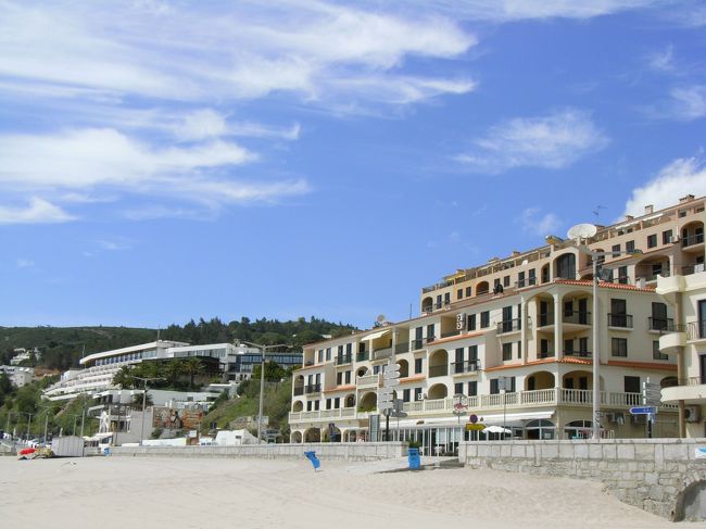 高級そうなリゾートホテルも何軒か建ってます。