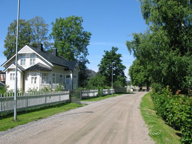 北へ戻る．ここはまだ旧市内外．