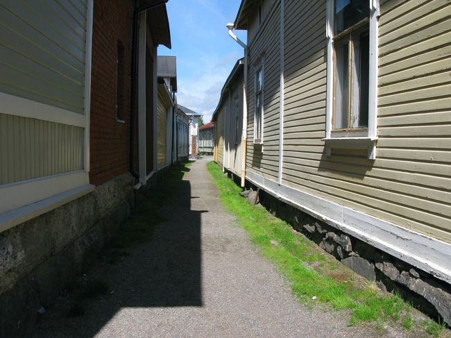 再度街の東側へ