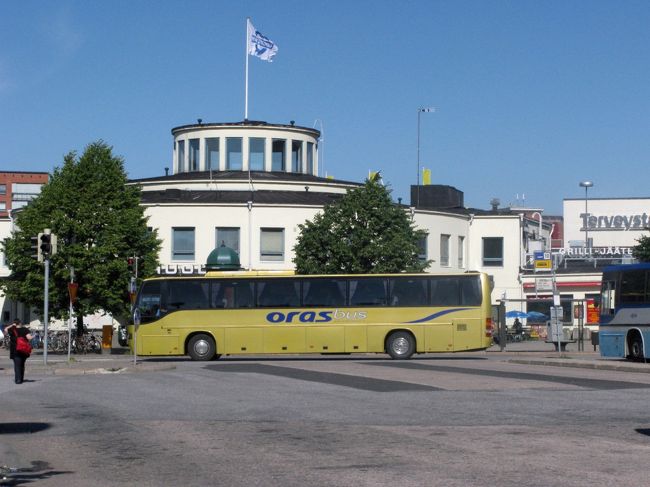 Linjaauto（長距離路線バス）は1730にTurkuのバスターミナルに着いた．ここからホテルまでは10分くらい，とりあえず駅のロッカーへ荷物を取りに行く