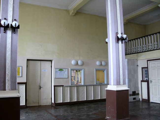 窓口でCesisまでの切符を買う．40ｋｍ，0.90Ls.