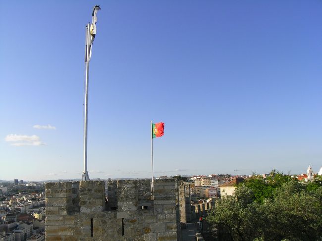 暮れていくリスボンを眺めているのも、<br />楽しいです。