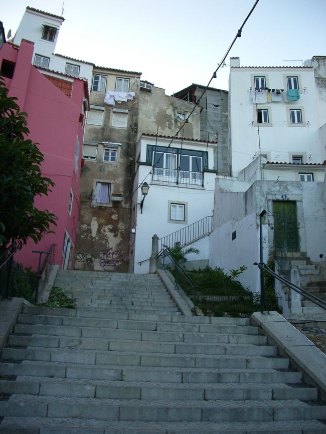 ひたすら階段。