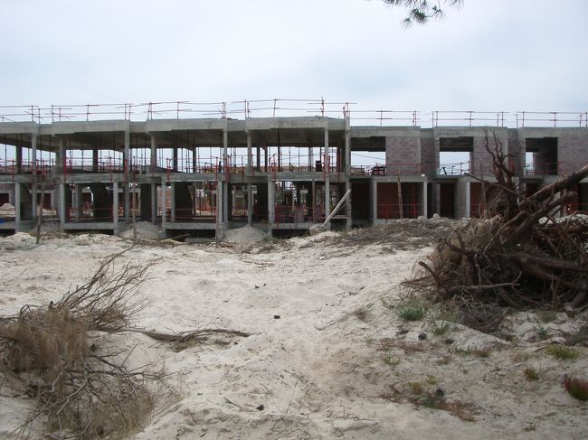 建物もみな建設中。