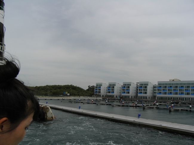 結局１時間ほど歩き回っただけで、<br />引き返すことになりました。<br /><br />なんとなく、別荘地かリゾート地を造ってるようです。<br />次回ここを訪れたときは、<br />一大リゾート地になってることでしょう。