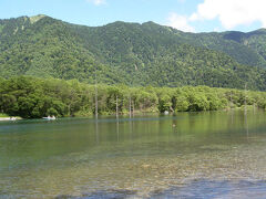 ２日目は上高地の大正池に行きました。(^◇^)ﾉ