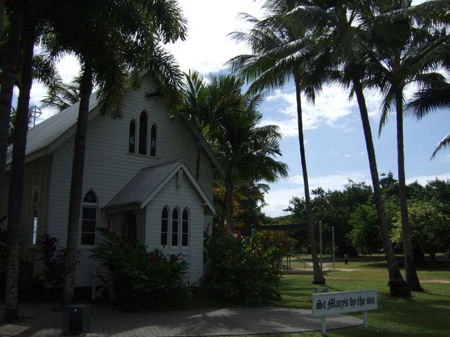 ポートダグラス到着！！<br />素敵な教会を発見。