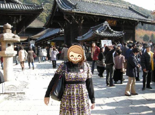 ええ、私です。<br />１１月末なのに、こんな薄着。<br />本当に暖かい日だったんですよ♪