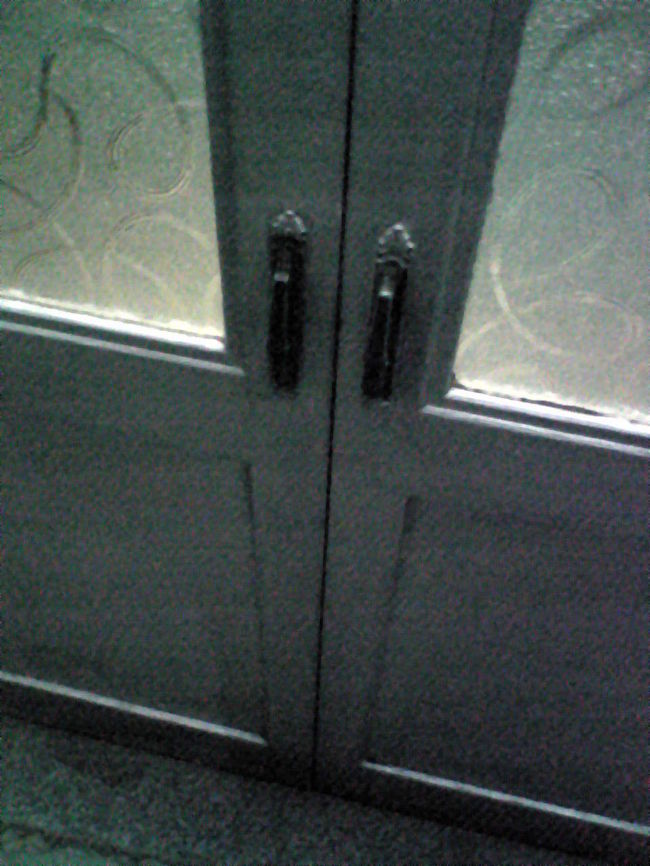 <br />　暖簾の先