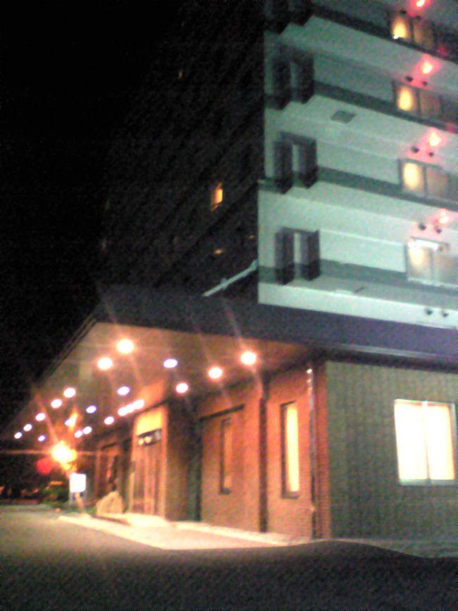 <br />　がっかりしてホテルへ戻ってきたのでありましたぁ<br />　結局　「すずらん牛乳」と「すずらんコーヒー」だ　けでしたぁ〜〜