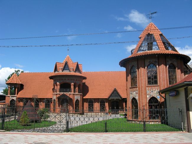 城のような建物だが，インフォでもらった地図には載っていなかった．