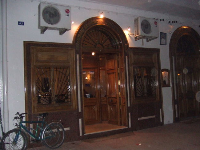 夕食はバグダッドというレストランに行きました。