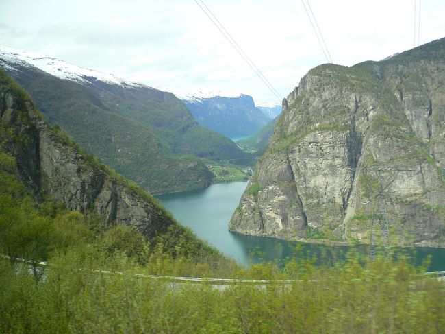 やっと見えて来たフィヨルド。