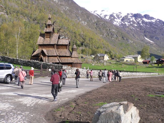 ボルグンドの木造のスターブ教会。