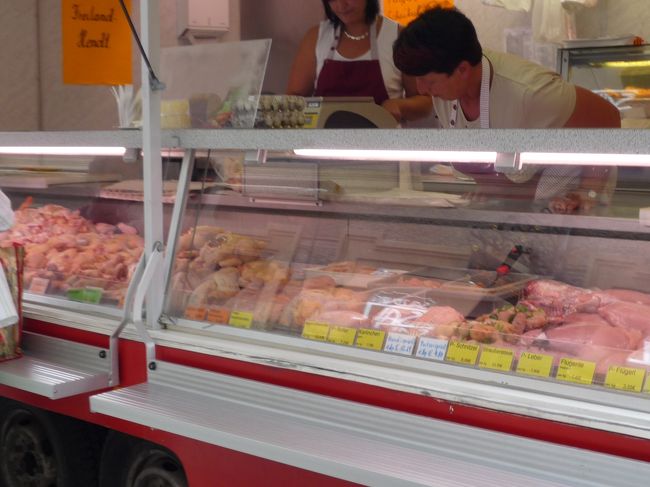 こちらはハム屋さん