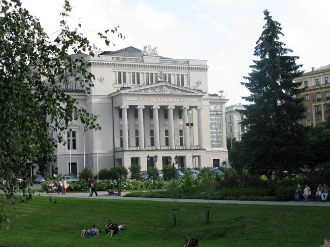 国立オペラ座．