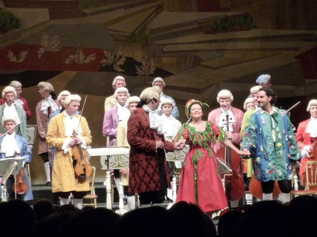 曲名は知らなくても、聞いたことのある曲ばかりです。<br />内心寝ちゃったらどうしよう？なんて思っておりましたが、<br />楽しく鑑賞できました♪