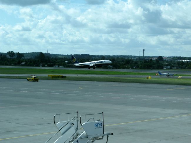 格安で有名なライアンエアーだ．この石油暴騰の時代どのような経営しているのだろう．