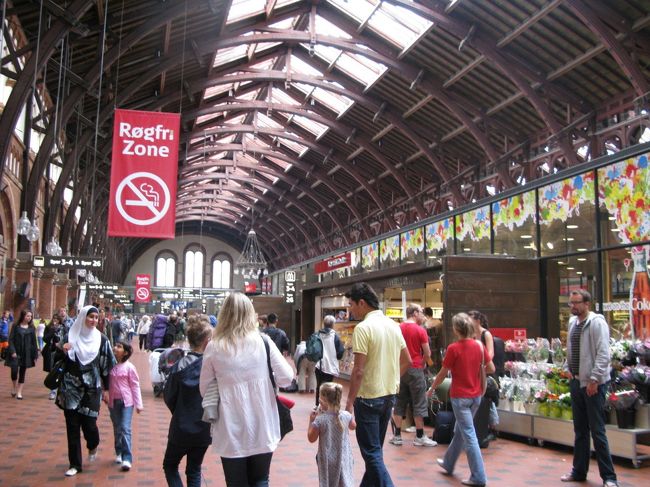 中央駅に着いた．勝手知ったる町だ．まっすぐ国立博物館へ．