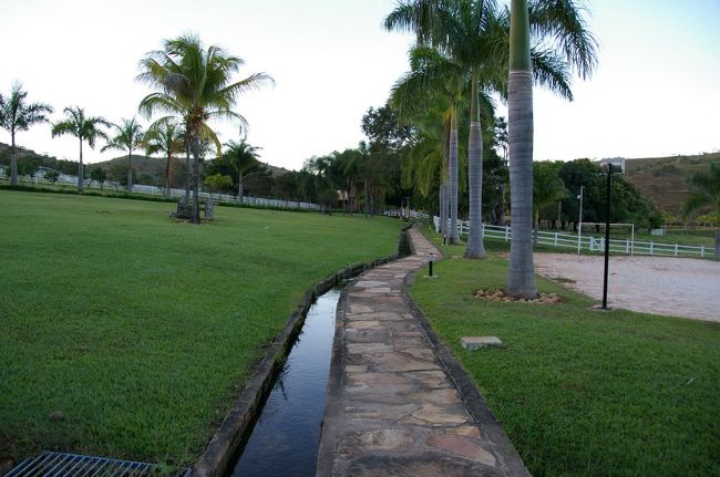 山から流れてきている水道。ミネラル分が多く、とってもおいしい