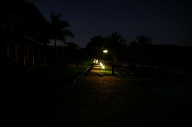 夜、日が暮れると、家の外灯以外は星の明かりしかない