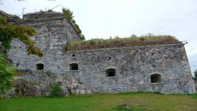 【防壁と大砲用の窓】