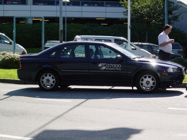 ベルゲンのタクシーはほとんどがベンツでした。