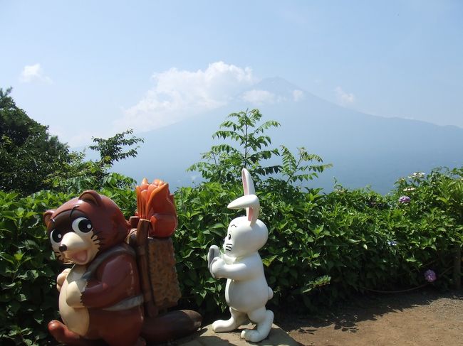 ホテルで朝食後、仮眠を取り、<br />10時ホテル近くのカチカチ山に<br />行きました。<br />ロープウェイで3分で頂上に着きます。<br />