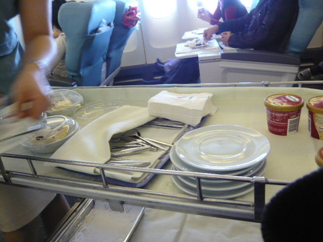 ←◆『ＫＥの機内食です♪』<br /><br />えーと最後はコーヒーですね