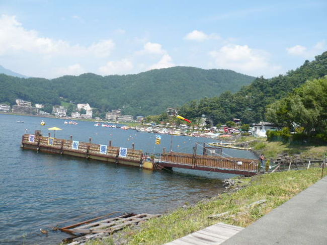 湖上遊覧船の乗り場がありました。<br />時間が許せば、乗りたかったな〜。
