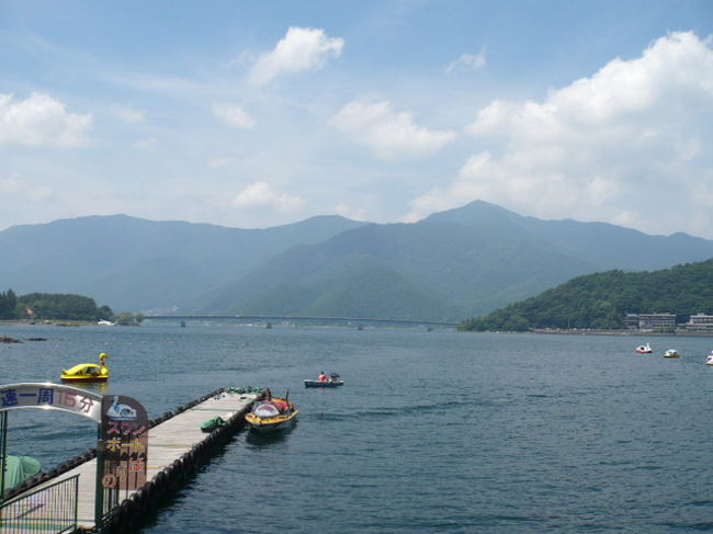 こちらは、モーターボート。<br />走っているのを見ましたが、気持ちよさそう。<br />いいなぁ。