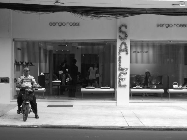 やけに渋いおじさん。