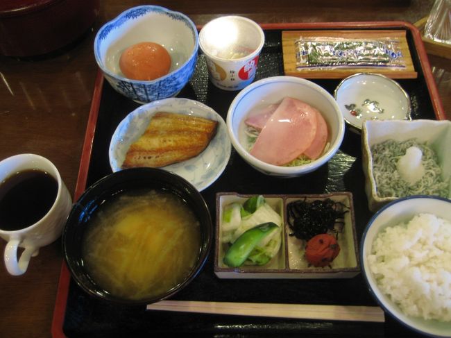 朝食もご飯が美味しくて、<br />相方とお櫃を空にしてしまったくらい＾＾；