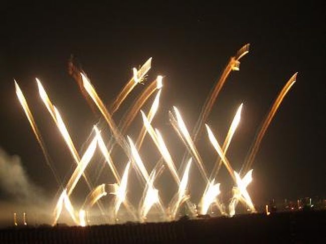 花火が一斉に打ち上がって・・・