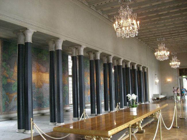 プリンスのギャラリー、鏡の間<br />