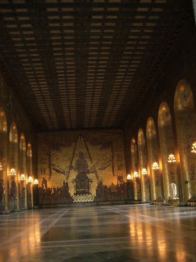 黄金の広間<br /><br />キンピカのモザイクが美しいです☆☆☆