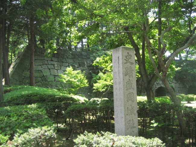 盛岡城跡がありました。<br />緑が眩しいです♪