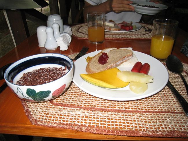 2日目の朝食(ちなみに全食バイキングです)